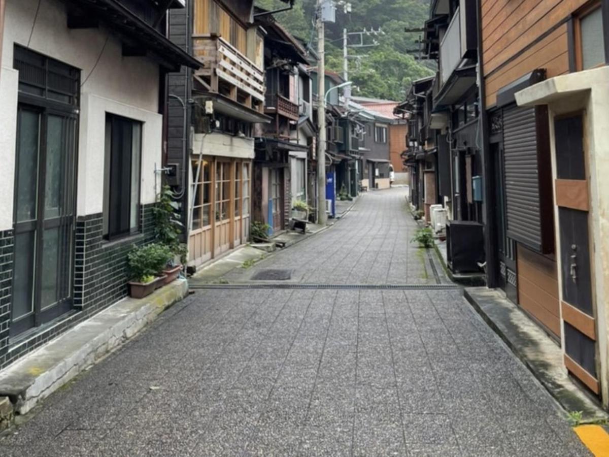 癒楽 伊豆大島 Oshima Exterior foto
