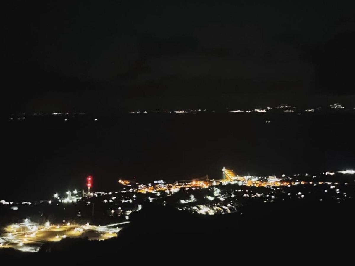 癒楽 伊豆大島 Oshima Exterior foto